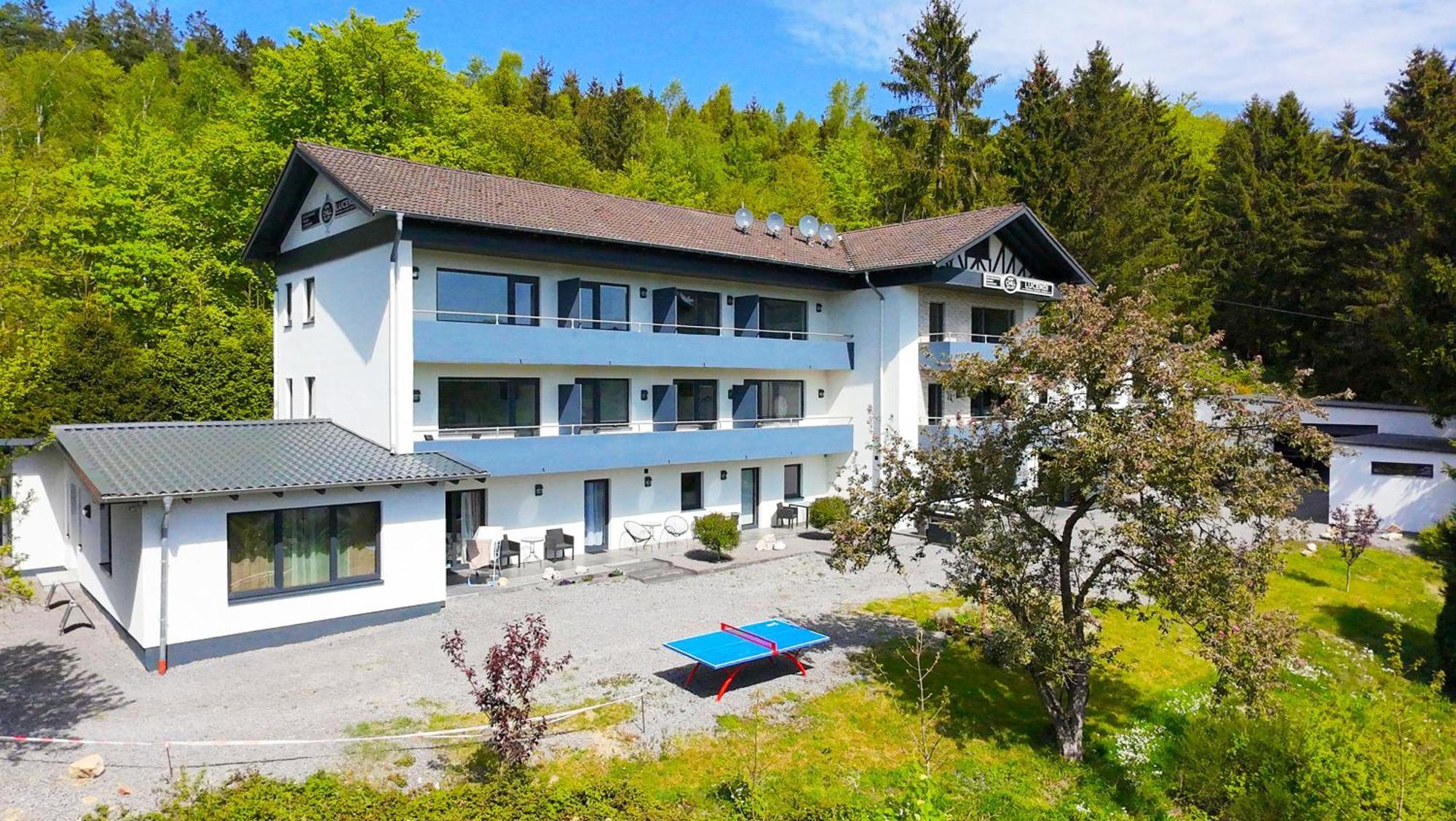 Gaestehotel Lucendi Premium Lounge Hohenleimbach المظهر الخارجي الصورة