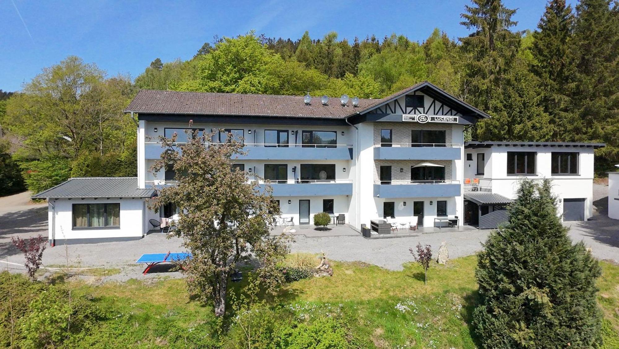 Gaestehotel Lucendi Premium Lounge Hohenleimbach المظهر الخارجي الصورة