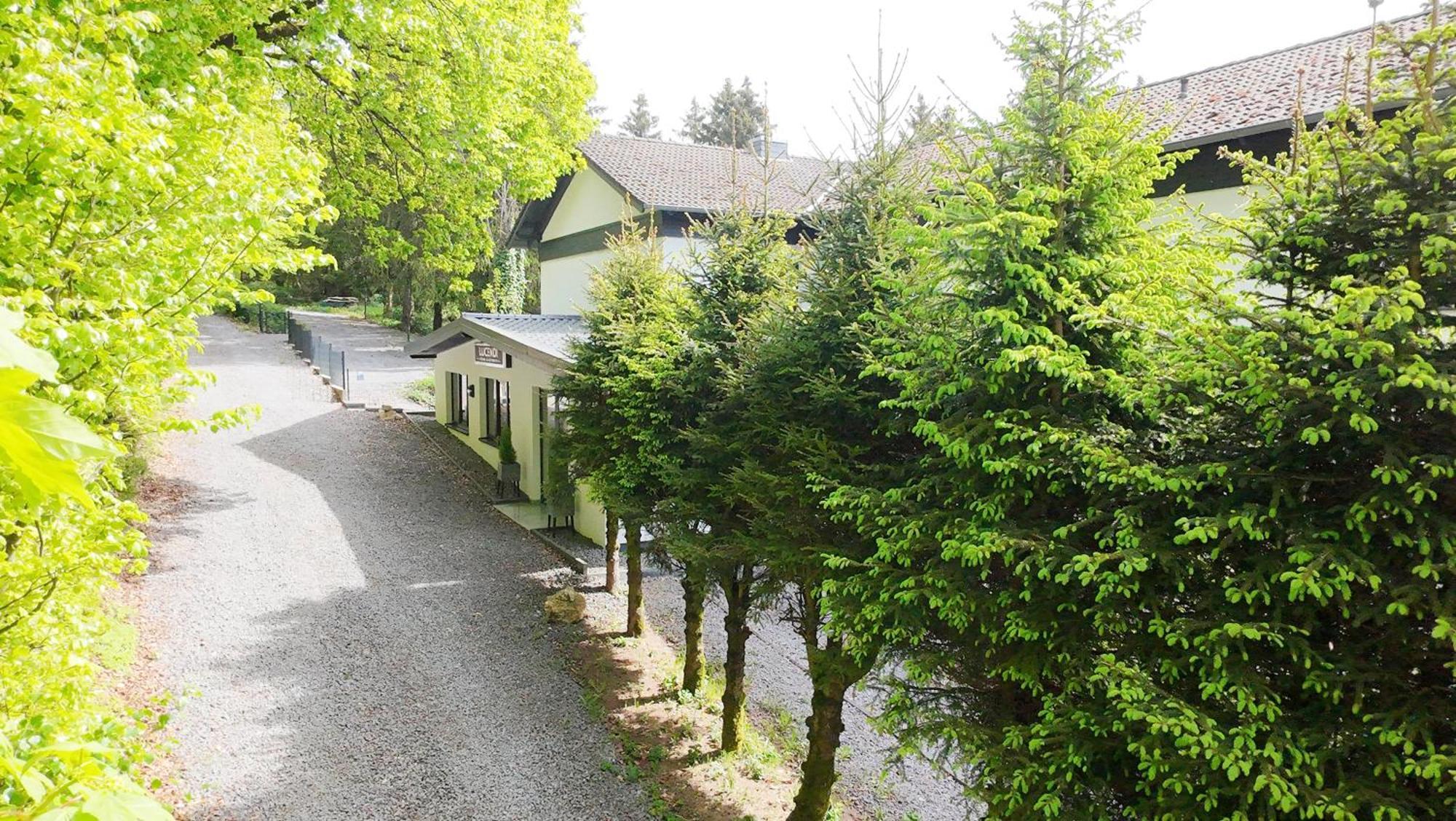 Gaestehotel Lucendi Premium Lounge Hohenleimbach المظهر الخارجي الصورة